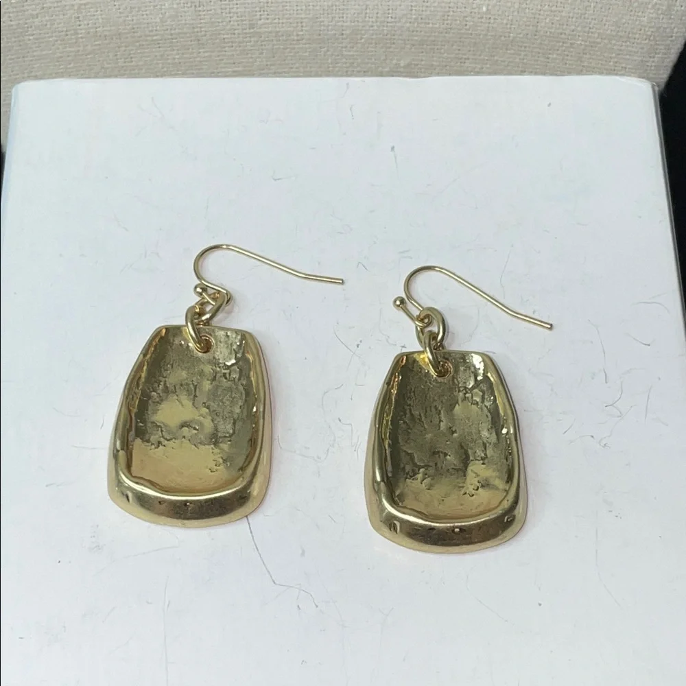 NWOT matte gold tone earrings - Picture 2 of 4
